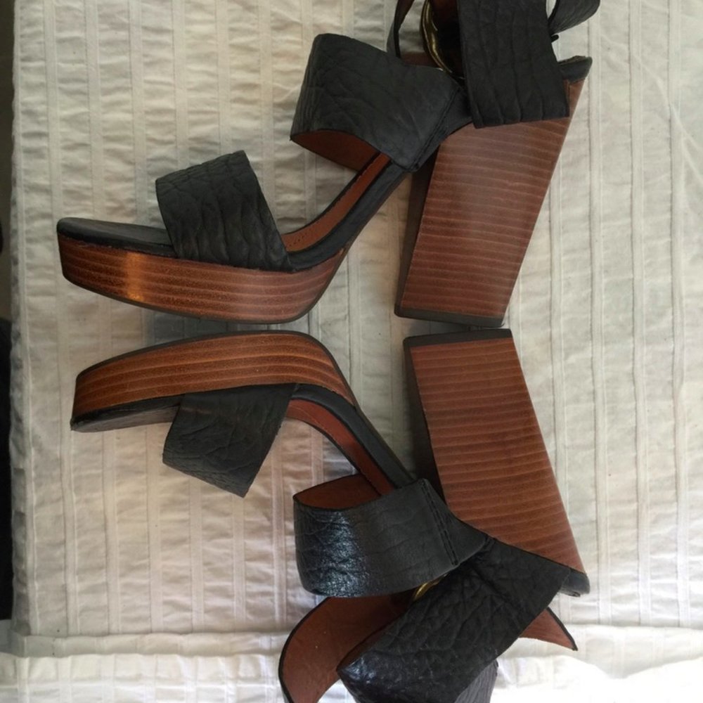 Lucky Brand Chunky Heel Sandals